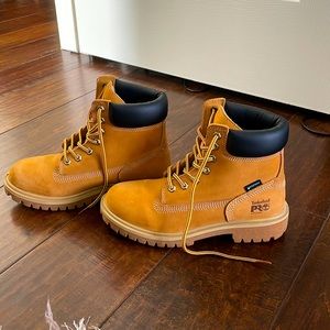 BRAND NEW, never worn, timberland, womens size 6.5